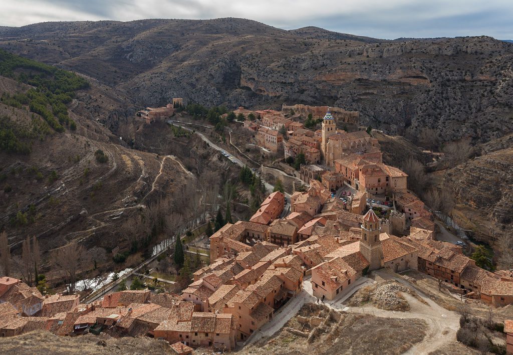 Los diez pueblos medievales mejor conservados de España Albarracín_Teruel_España_2014-01-10_DD_120-1024x708
